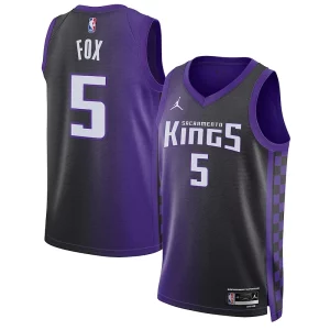 Práctico Ideal De'Aaron Fox Sacramento Kings Jordan Brand Unisex Swingman Jersey Statement Edition Purple