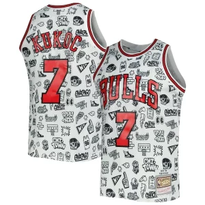 Versátil Toni Kukoc Chicago Bulls 1997/98 Hardwood Classics Doodle Swingman Jersey White